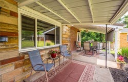 4 Ann St, Carnegie, PA 15106