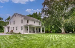 129 S Country Rd, Remsenburg, NY 11713