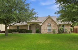 306 Oak Drive, Argyle, TX 76226