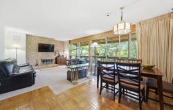 5517 E Lake Drive, Lisle, IL 60532