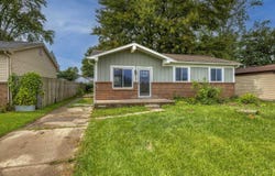 38373 Cherry Ln, Harrison Twp, MI 48045