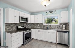 314 LEONARD, THOROFARE, NJ 08086