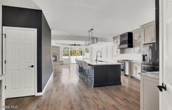 22 Stacey Way, Troy, NY 12180