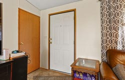 403 W Pine St, Doniphan, NE 68832