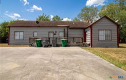 306 E Brazos, Victoria, TX 77901