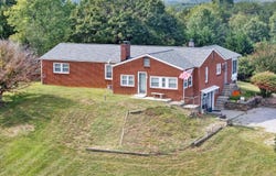 819 Sprinkle Rd, Fincastle, VA 24090