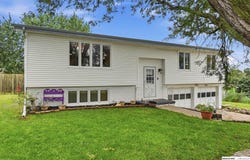 13911 Lisa Circle, Omaha, NE 68138
