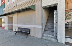 105 W Cherry Street, Nevada, MO 64772