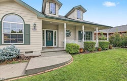 660 Valley Oak Boulevard, Central Point, OR 97502