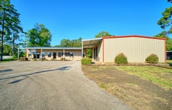 1040 Mann Street, Hemphill, TX 75948