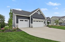 8302 Bauerridge Avenue, Jenison, MI 49428
