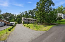 3209 SHOREVIEW Road, TRIANGLE, VA 22172