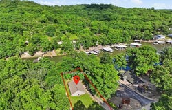 400 Eagle Creek Drive, Gravois Mills, MO 65037