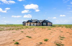 806 E F M 597, Abernathy, TX 79311