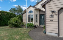 512 Pegasus Ct, Molalla, OR 97038