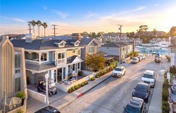 327 Amethyst, Newport Beach, CA 92662