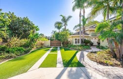 654 Cantara Ln, Vista, CA 92081