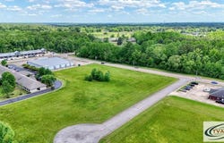Jim Adams Road, PARIS, TN 38241