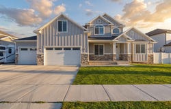 36 W SYRACUSE Rd, Vineyard, UT 84059
