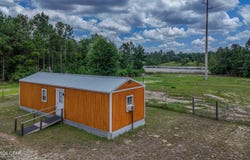 422 Mcduff Drive, Alford, FL 32420