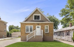 8019 46th Street, Lyons, IL 60534