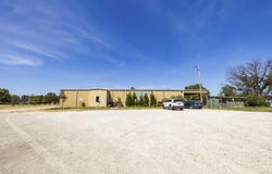 2206 & 2402 E 101st, Valley Center, KS 67147