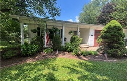385 Cochran Road, Aurora, OH 44202