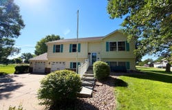 620 W Eugene Ave, North Platte, NE 69101