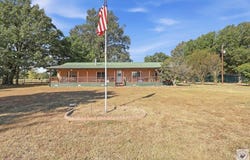976 CR 4204, DeKalb, TX 75559