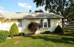 8865 S Ryan Road, Hometown, IL 60456
