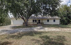 14788 Midway Drive, Excelsior Springs, MO 64024