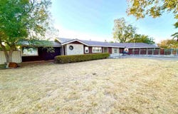 101 N 17th St, Frederick, OK 73542