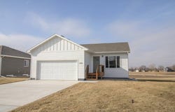 1485 Jefferson Lane, Rock Valley, IA 51247