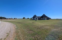 2124 Sundance Rd, Whitesboro, TX 76273