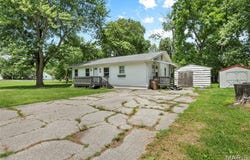 105 Wilcox, Sawyerville, IL 62085