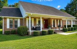 1070 Deerfield Road, Summit, MS 39666