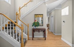 4735 AMHERST Ct, LakeOswego, OR 97035
