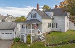 9 Bridge Street, Topsham, ME 04086