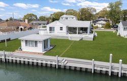 9 MARLIN RD, East Quogue, NY 11942