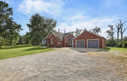 1501 Woods Lane, Centralia, IL 62801