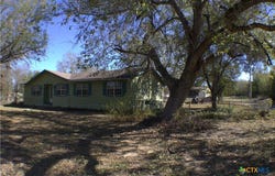 206 Meadow Brook, Dale, TX 78616