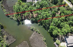 Neumann Dr, Elberta, AL 36530