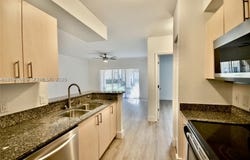 2474 Centergate Dr, Miramar, FL 33025