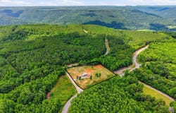 1311 Hillis Cemetery, Spencer, TN 38585