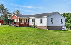 1661 Glory Barn Rd, Canton, PA 17724
