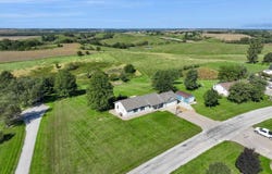 2935 N Drive, Parnell, IA 52325