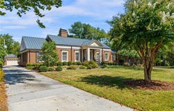 1110 Forest Hill Drive, High Point, NC 27262