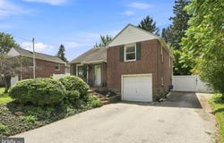 20 N MALIN Road, BROOMALL, PA 19008