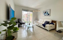 7250 NW 177th St, Hialeah, FL 33015