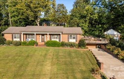 102 Hillside Lane, Morganton, NC 28655